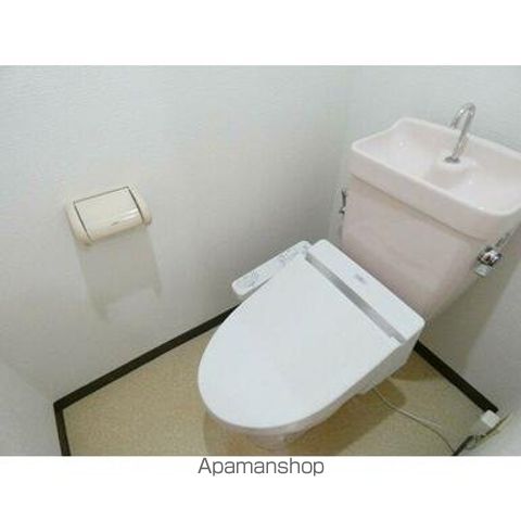 エンブレム梅本の内装写真
