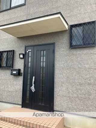 余戸玉井借家[4DK/69.56m2]のエントランス