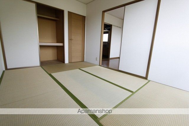 ドルフ井口台A棟の内装写真