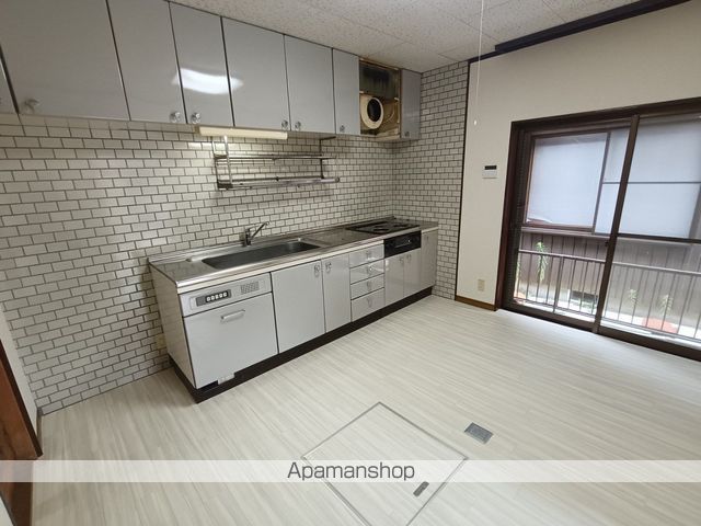 可児市 2階建 築37年の内装写真