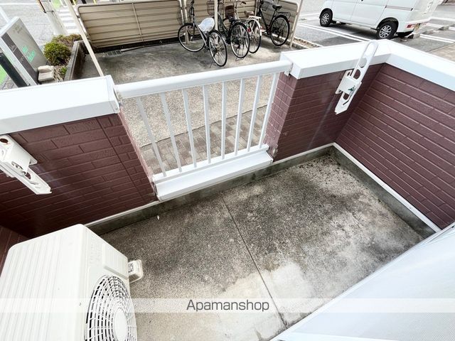 モン ポローニヤの内装写真