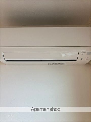 レジリエントIIの内装写真