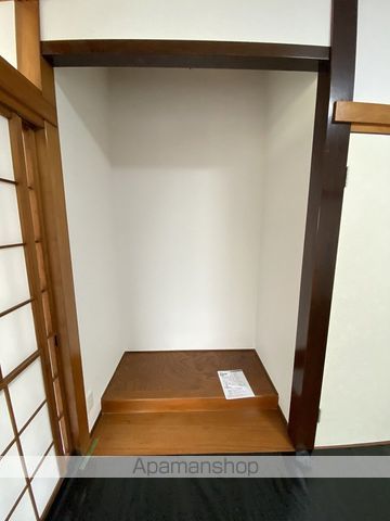 仙台市地下鉄南北線 長町一丁目駅 徒歩13分 2階建 築53年の内装写真