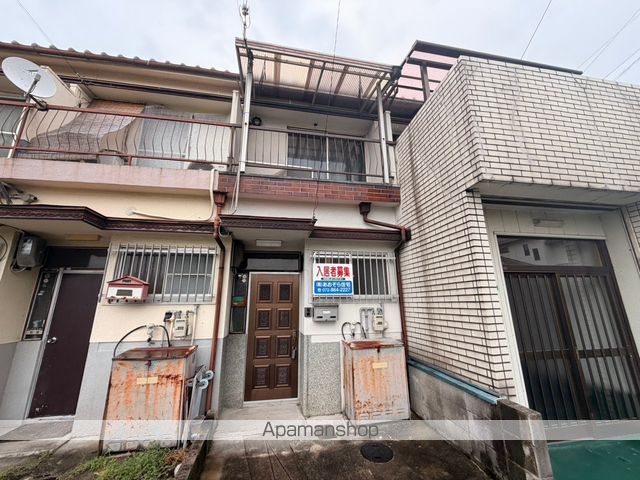 東山1丁目テラスハウスの外観写真