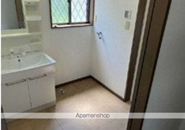 茨木市宿久庄5丁目戸建の内装写真