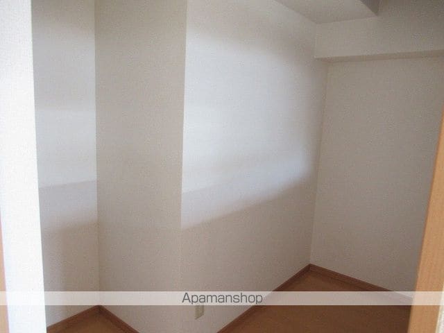 アーバン肴町の内装写真
