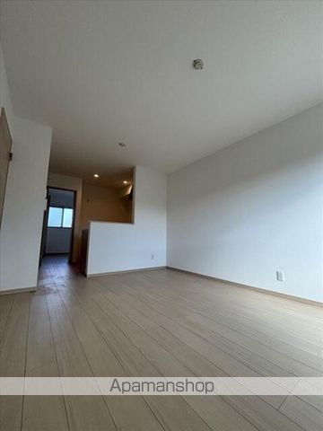 East Irisの内装写真