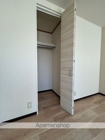 サンメゾンくすの木C棟の内装写真