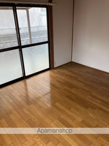 赤坂貸家の内装写真