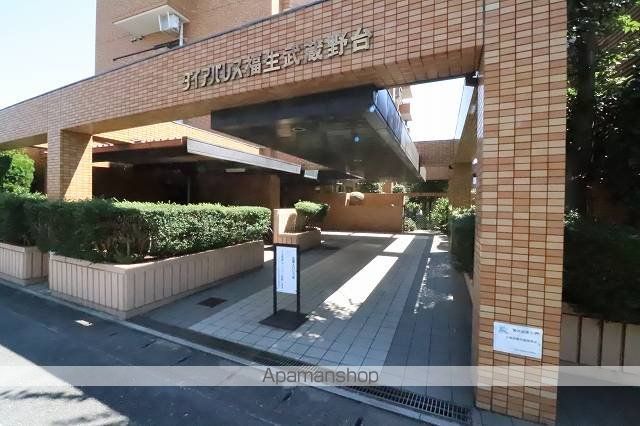 ダイアパレス福生武蔵野台の玄関写真