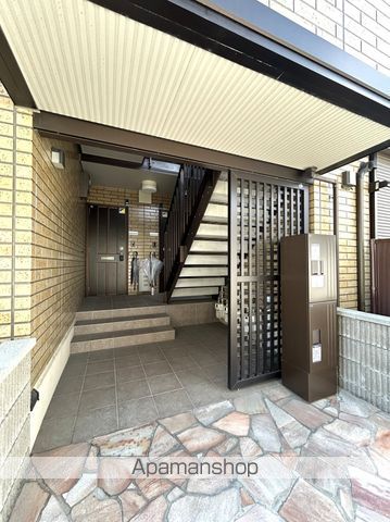 アル パッソの玄関写真