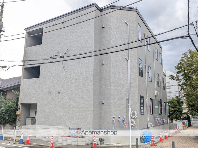 グラデュス京王堀之内の外観写真