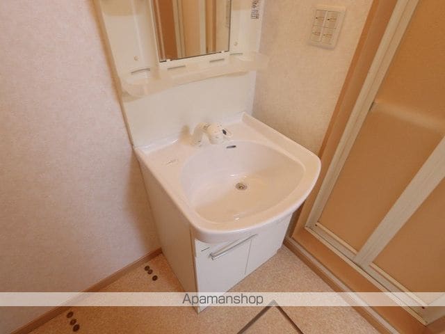 ロイヤルハイム拓勇西町Bの内装写真