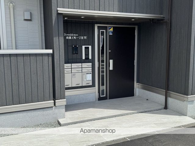DーRESIDENCE南蔵王町1丁目Wの玄関写真