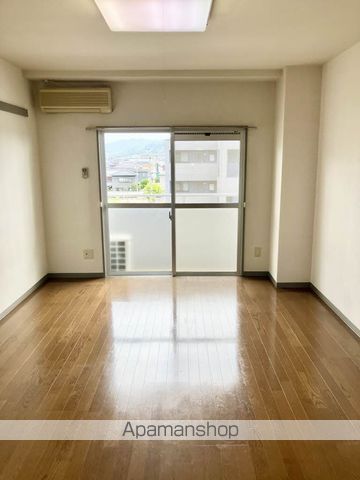 泉川マンションの内装写真