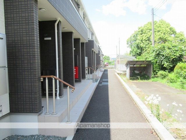 トリコロールIIの玄関写真
