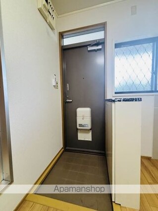 ファミール石芝[1K/24m2]の玄関