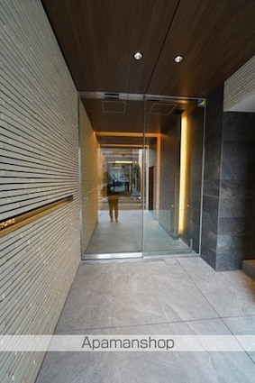 プラウドフラット四谷三丁目[1DK/25.01m2]のエントランス