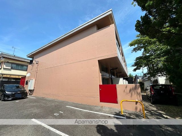 グランブルーの外観写真