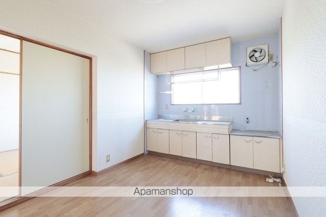 コーポ三軒屋の内装写真