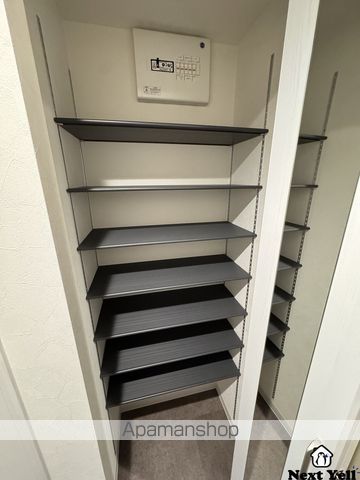 REN FAULT白石の内装写真