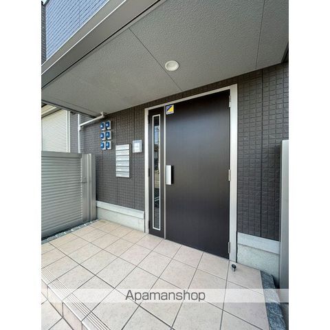 エトワール中井の玄関写真