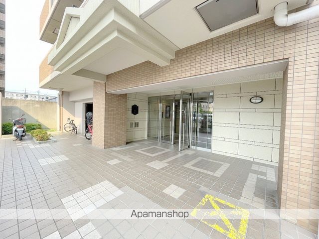 グランブルー宿屋町の玄関写真