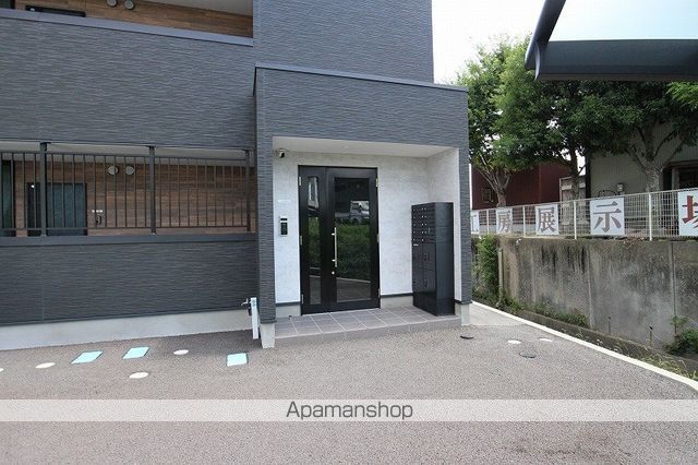 LLUZ津福公園の玄関写真