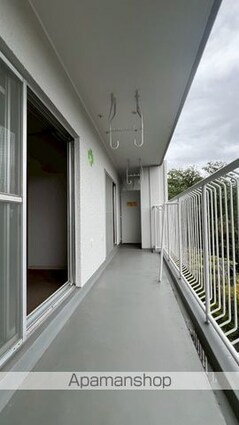 グリーンヒル寺田１２９号棟[3LDK/77.82m2]のバルコニー