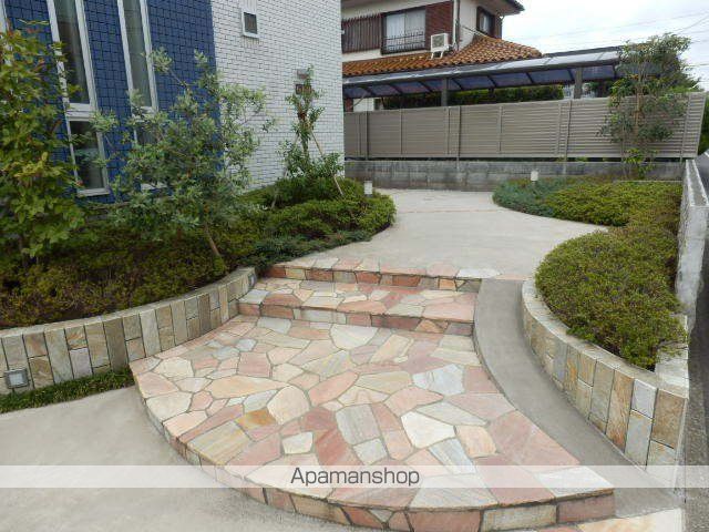 【小平市学園西町のアパートの写真】