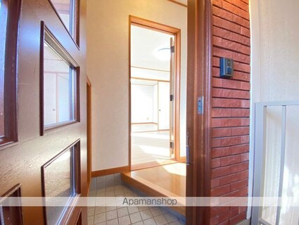 シャトーしらかば[2LDK/52.35m2]の玄関