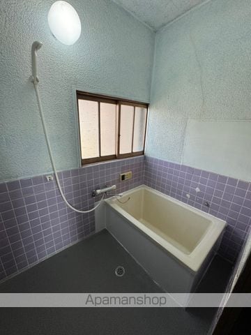 安八郡安八町 2階建 築58年の内装写真