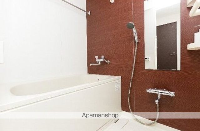 ロイジェント栄の内装写真