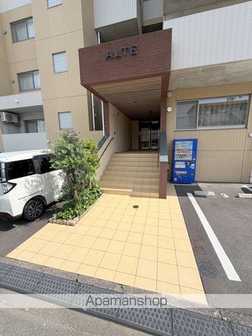Alte Meister RINOの玄関写真