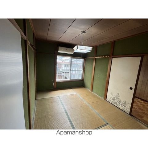 八幡月夜田戸建ての内装写真