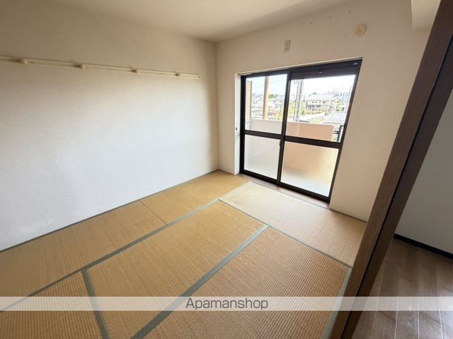 セントラルヒルズIIの内装写真