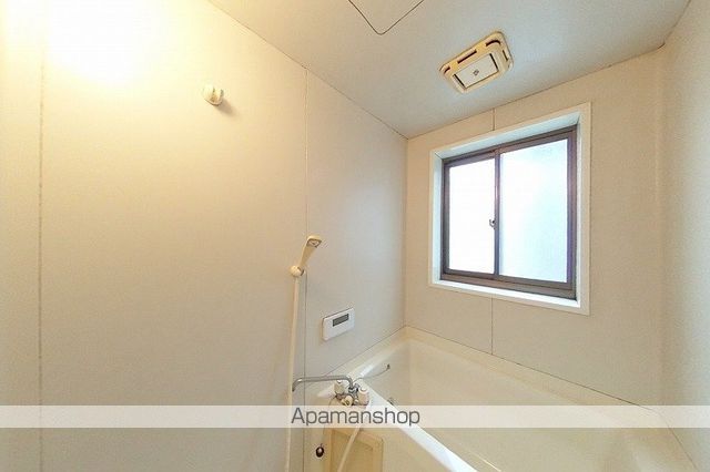 新潟市西区 2階建 築32年の内装写真