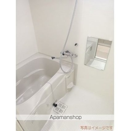 ディアレイシャス三軒茶屋[1K/25.57m2]のバス