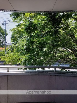 メゾンドコンコルド[2LDK/56.98m2]のバルコニー