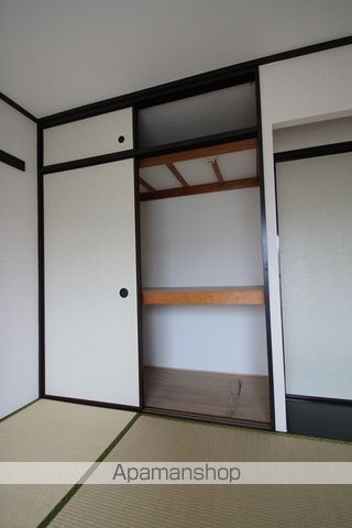 ドゥエル川幡の内装写真