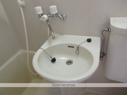 東京都中野区大和町４丁目[1R/13.77m2]の洗面所