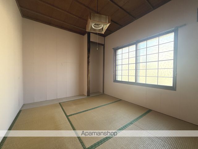 函館本線 五稜郭駅 徒歩26分 2階建 築45年の内装写真
