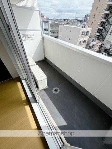 ニュートリノ要の内装写真