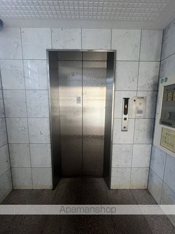 デュアルカーサ横町の内装写真
