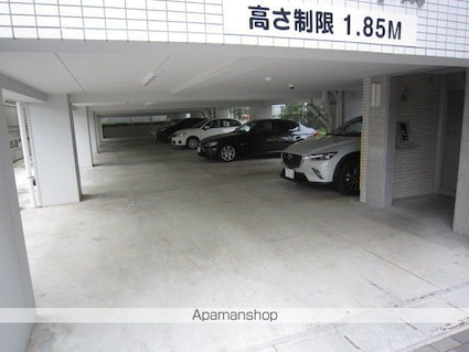 プラッツ木町[1LDK/37.77m2]の駐車場