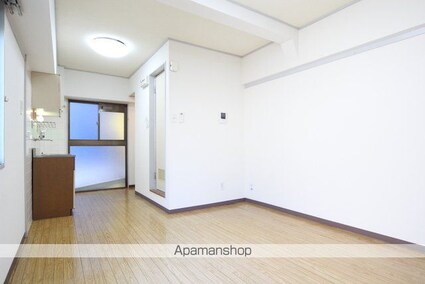 ピカデリーサーカス緑町[1R/17.7m2]のリビング・居間