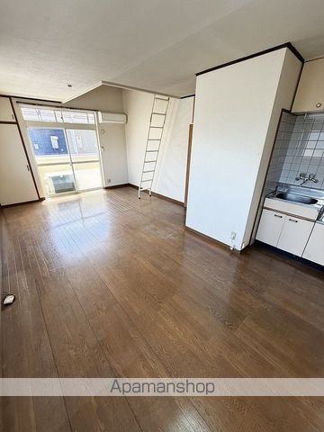 パレーシャル生駒8の内装写真