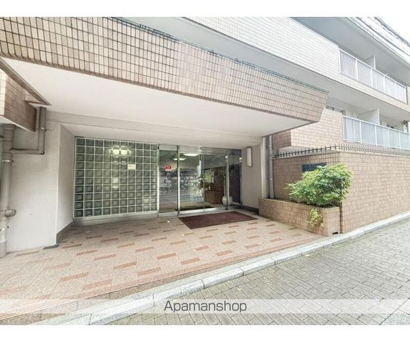 広尾ハイツの玄関写真
