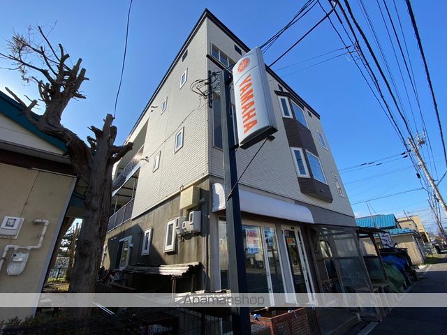 コーポロイヤルメイトの外観写真