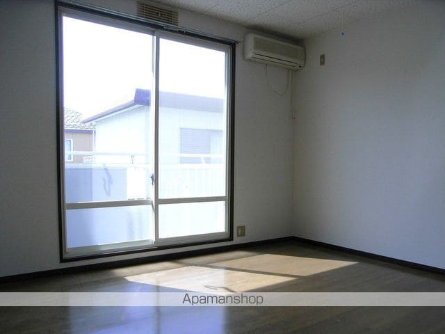 ハイツ沙羅 A棟の内装写真